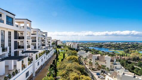 Exclusive Golf Apartment with Large Terrace and Panoramic Golf and Sea Views