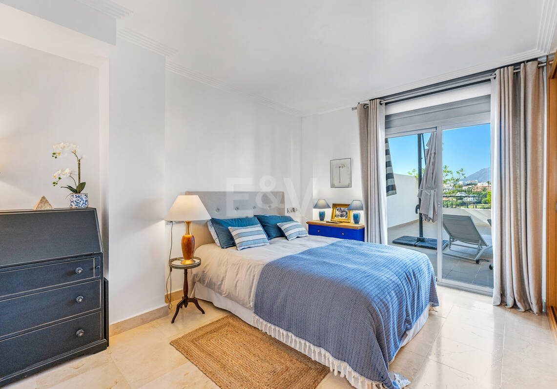 Exclusive Golf Apartment with Large Terrace and Panoramic Golf and Sea Views