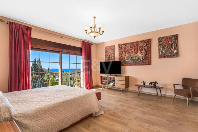 Elegant Medelhavet Villa med havsutsikt i El Rosario