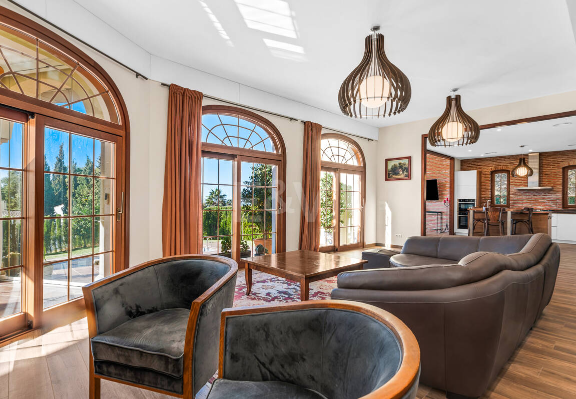 Elegant Medelhavet Villa med havsutsikt i El Rosario