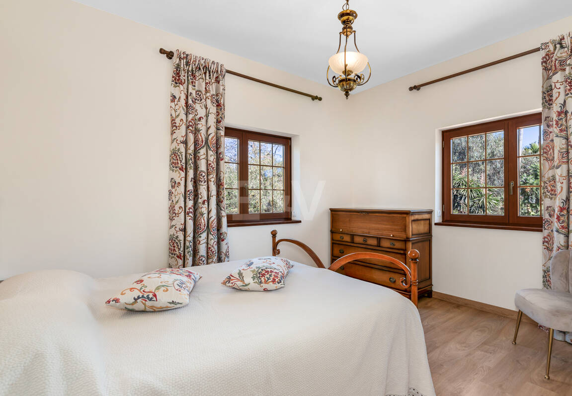 Elegant Medelhavet Villa med havsutsikt i El Rosario