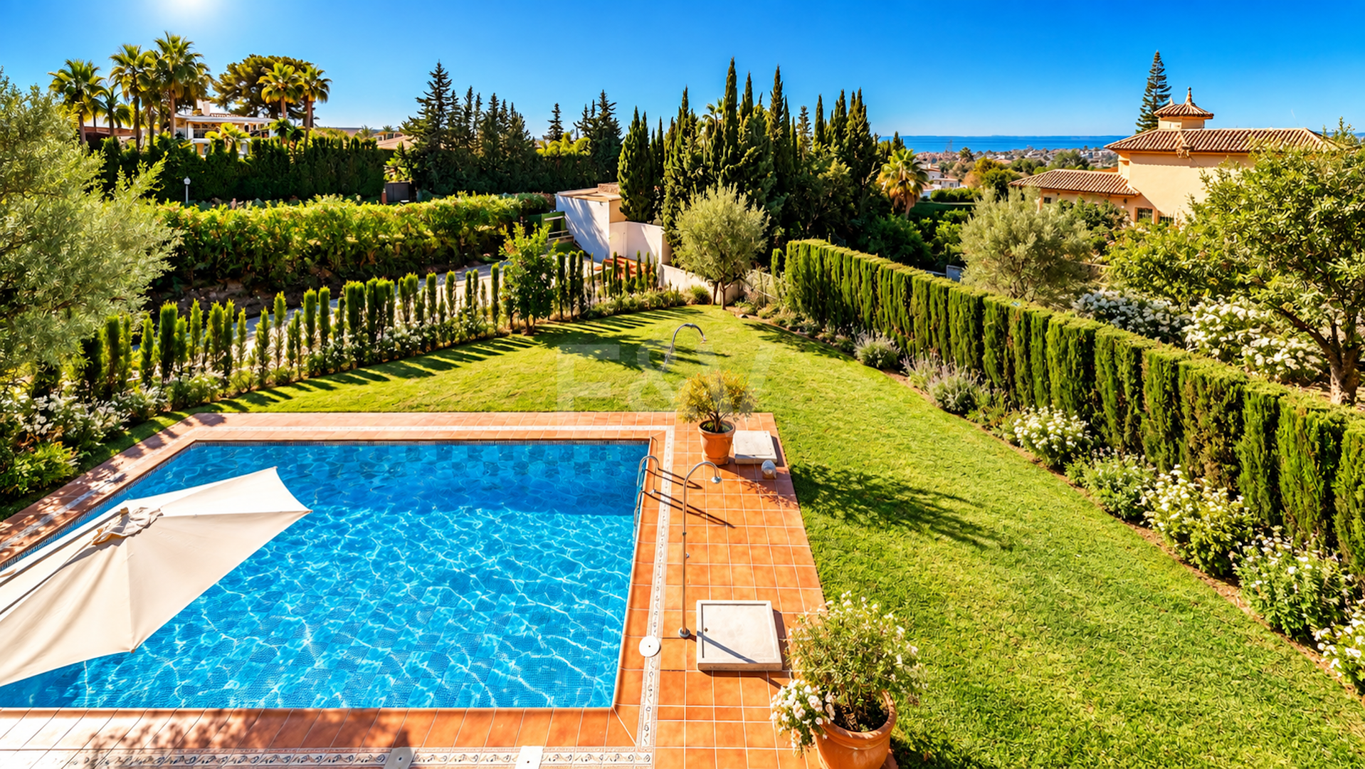 Élégante villa méditerranéenne avec vue sur la mer à El Rosario