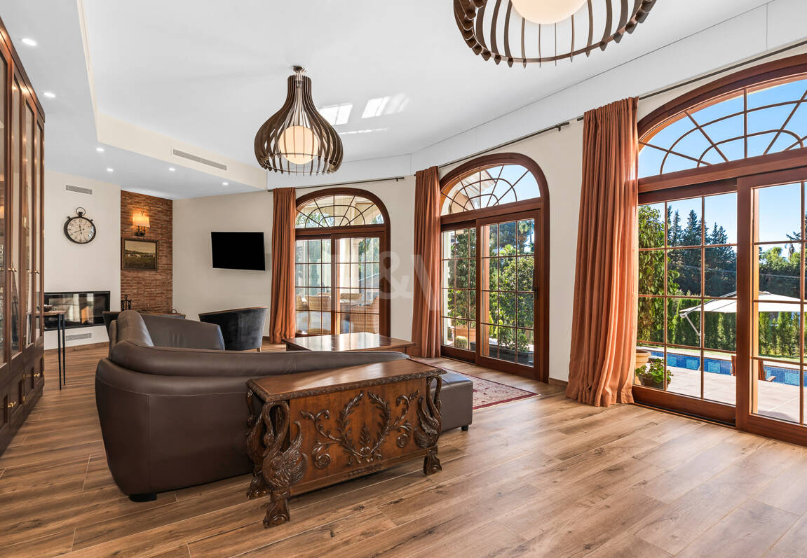 Elegant Medelhavet Villa med havsutsikt i El Rosario