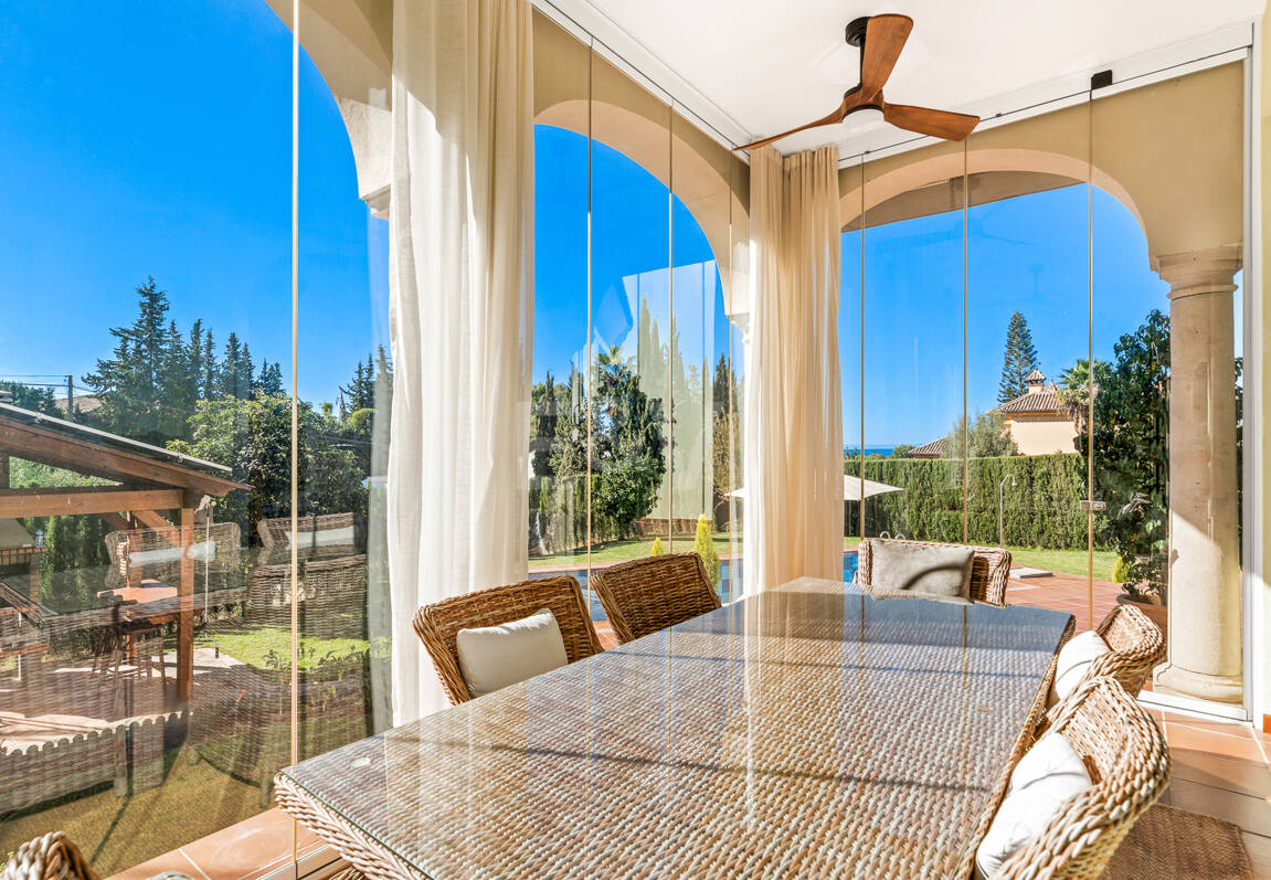 Elegant Medelhavet Villa med havsutsikt i El Rosario