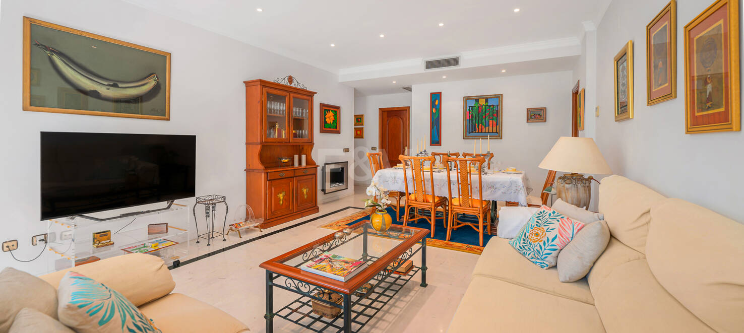 Große 4-Zimmer-Eckwohnung in Gehweite zum Strand