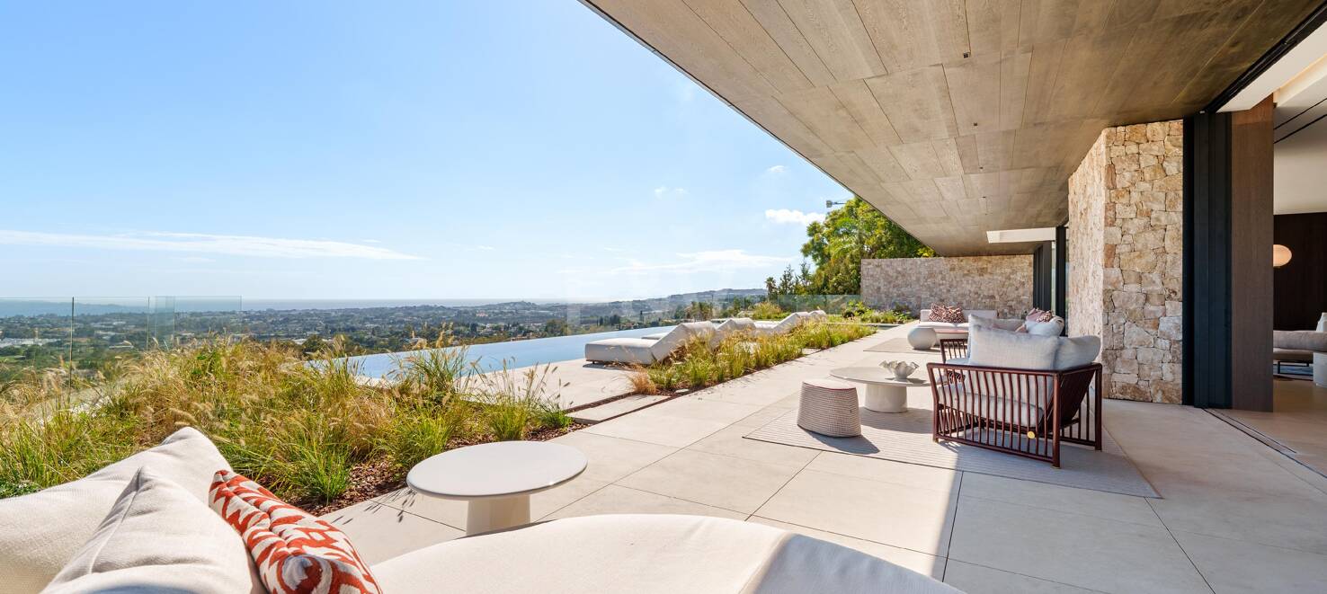 Architectural Brilliance and Breathtaking Views