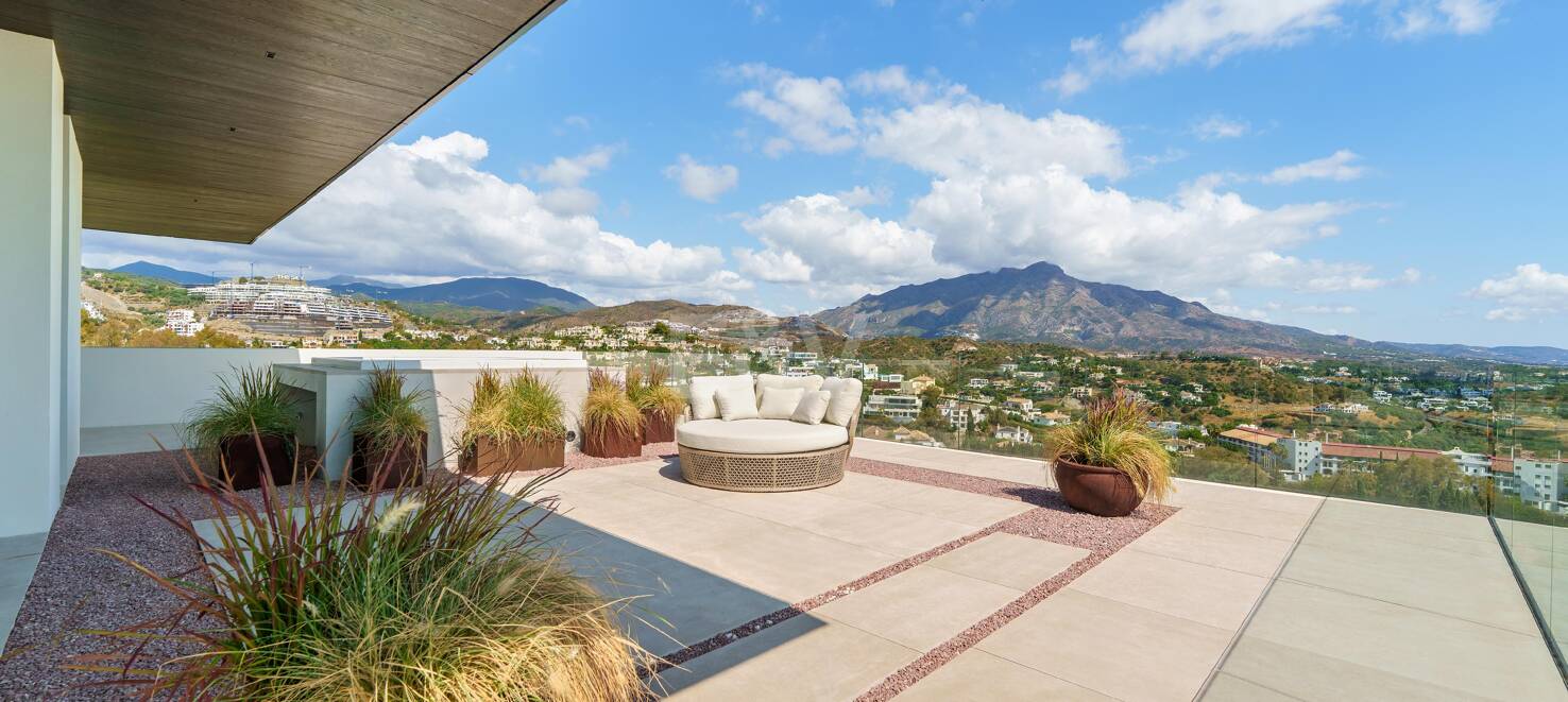 Architectural Brilliance and Breathtaking Views