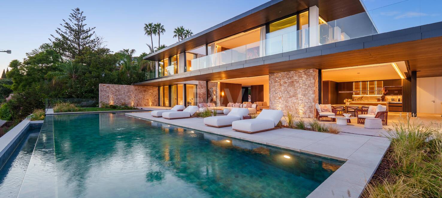 Architectural Brilliance and Breathtaking Views