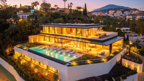 Architectural Brilliance and Breathtaking Views