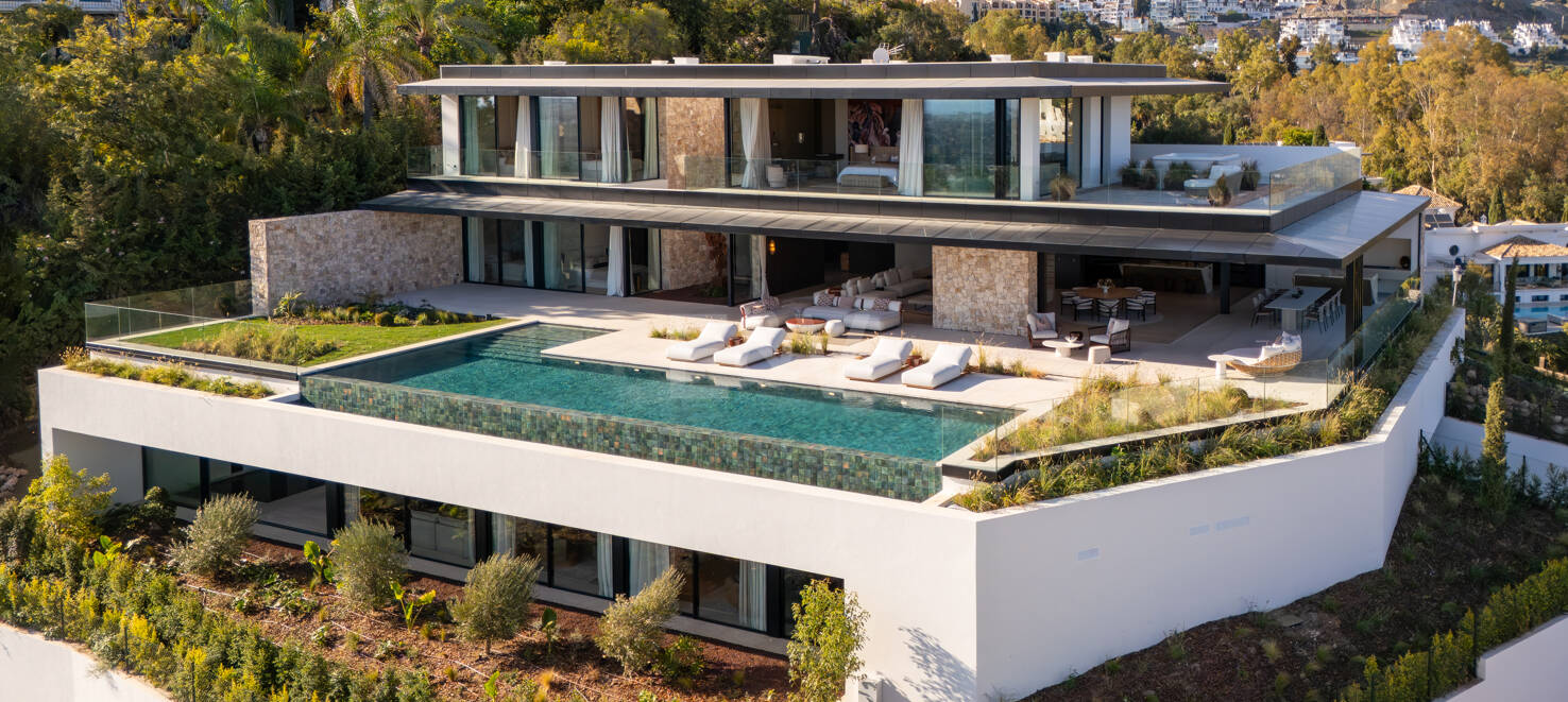 Architectural Brilliance and Breathtaking Views