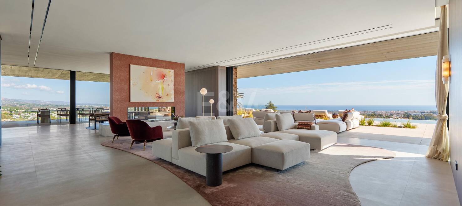 Architectural Brilliance and Breathtaking Views