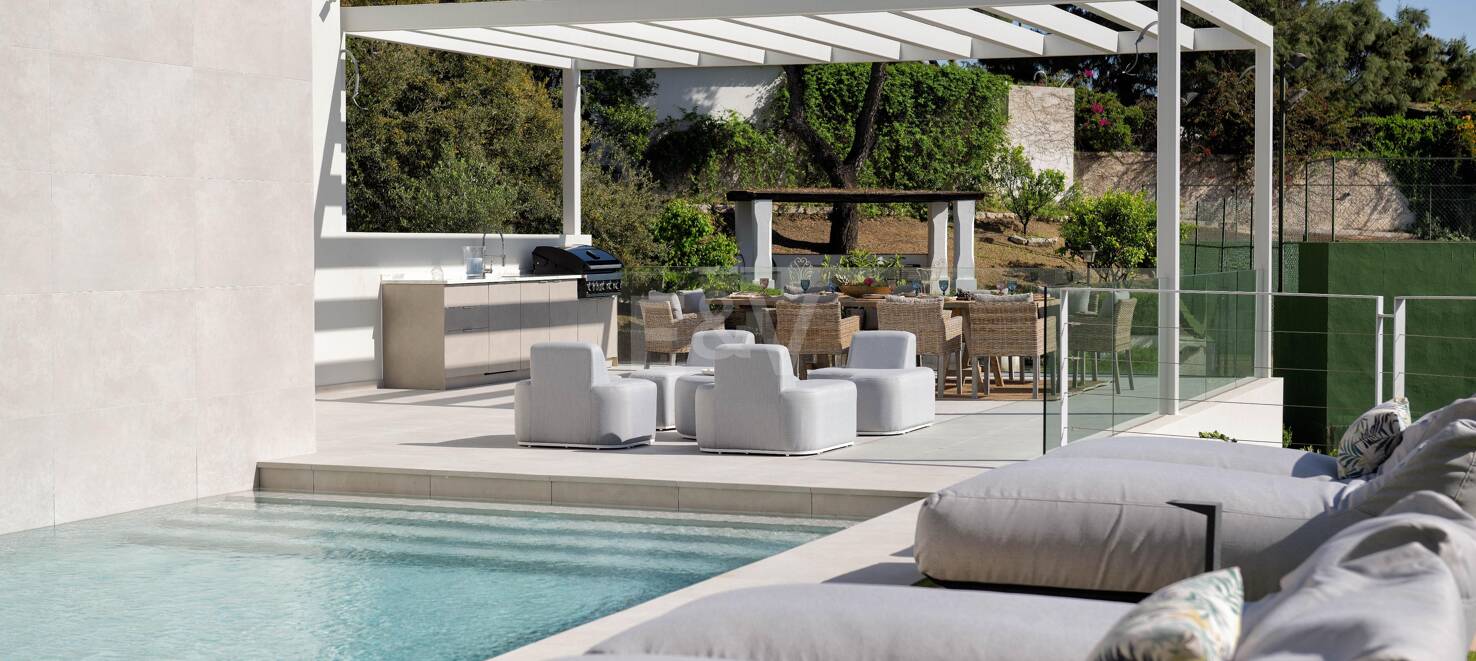 Villa à vendre en Elviria, Marbella Est