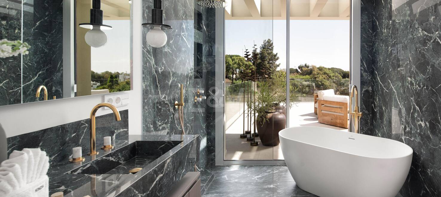 Villa à vendre en Elviria, Marbella Est