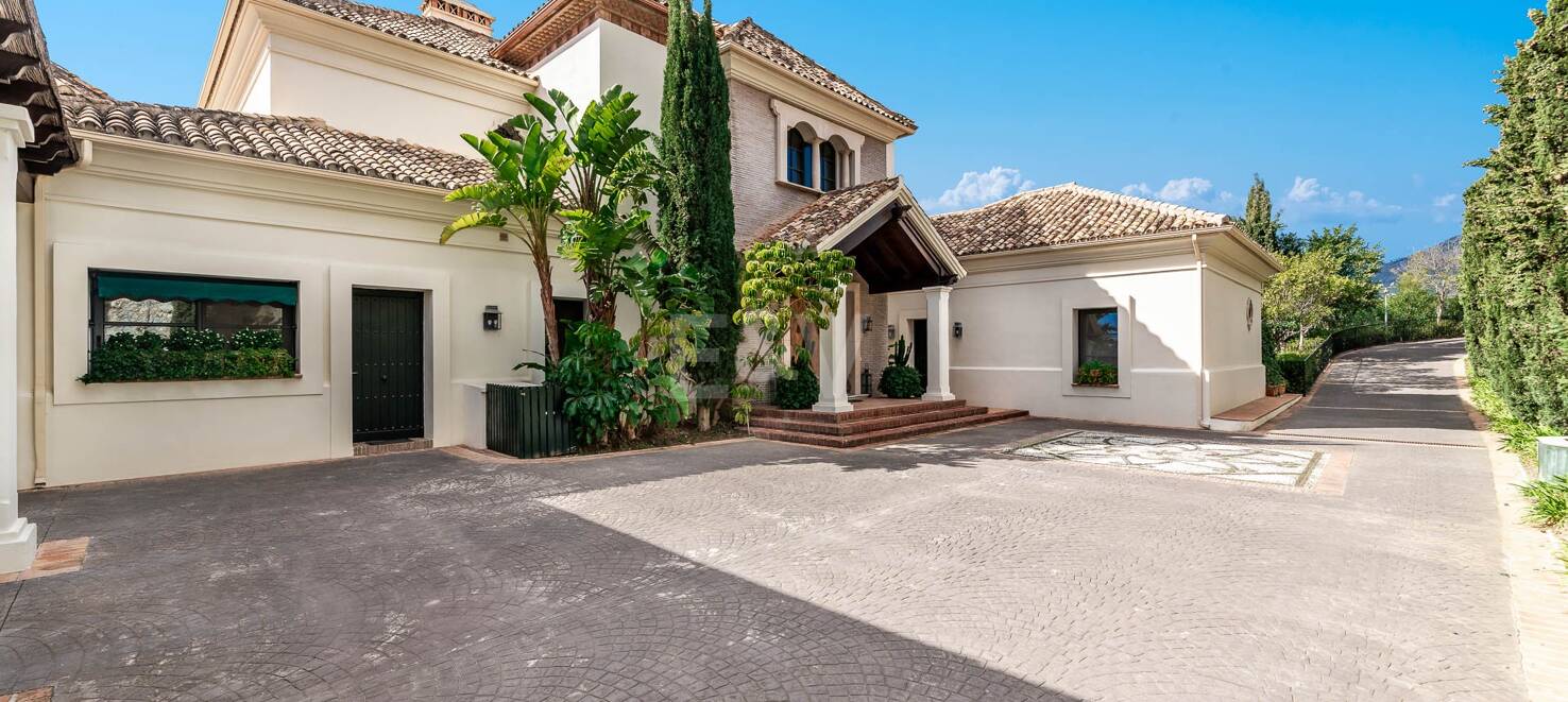 Fantastisches Familienheim mit atemberaubendem Blick auf das Meer und den Golfplatz