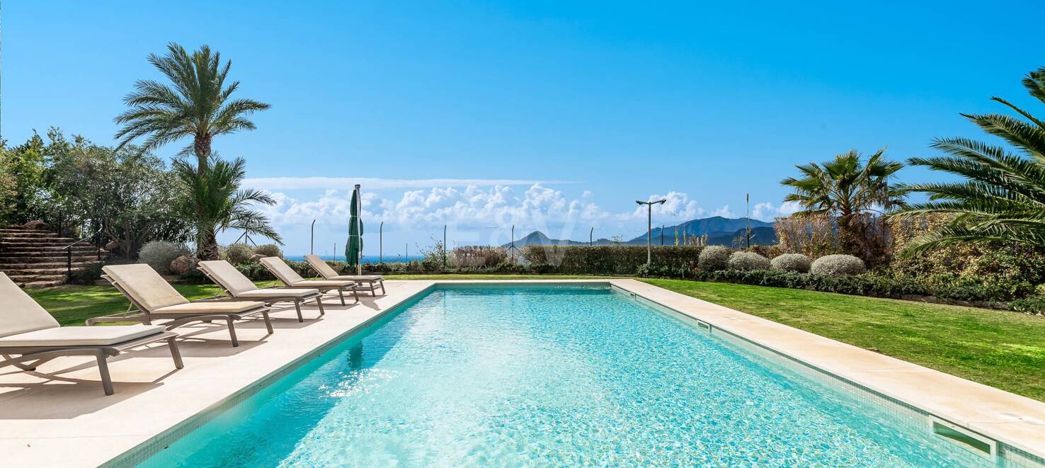 Fantastisches Familienheim mit atemberaubendem Blick auf das Meer und den Golfplatz
