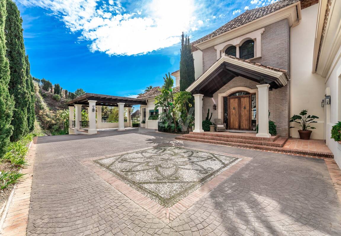 Fantástica casa familiar con impresionantes vistas al mar y al campo de golf
