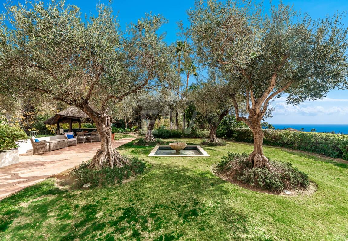 Fantástica casa familiar con impresionantes vistas al mar y al campo de golf