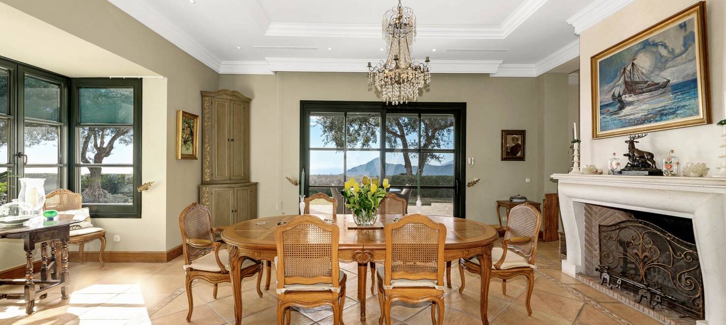 Fantastisches Familienheim mit atemberaubendem Blick auf das Meer und den Golfplatz
