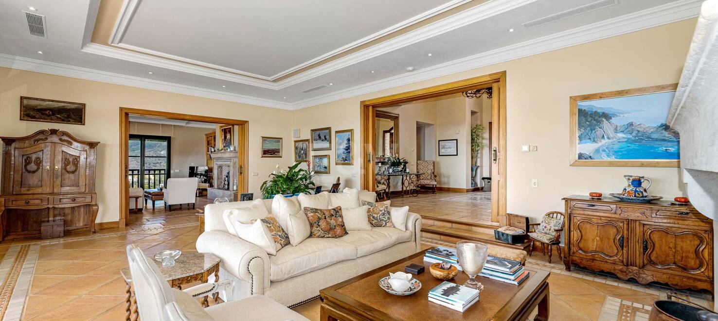 Fantastisches Familienheim mit atemberaubendem Blick auf das Meer und den Golfplatz