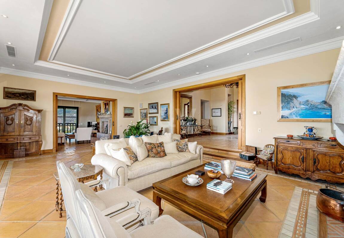 Fantástica casa familiar con impresionantes vistas al mar y al campo de golf