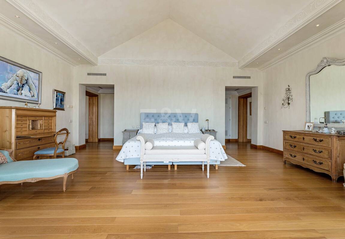 Fantástica casa familiar con impresionantes vistas al mar y al campo de golf