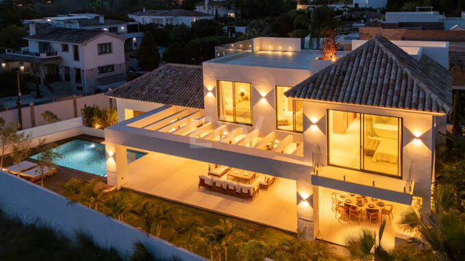 Neue Villa am Strand mit privatem Spa und Küstentranquillität