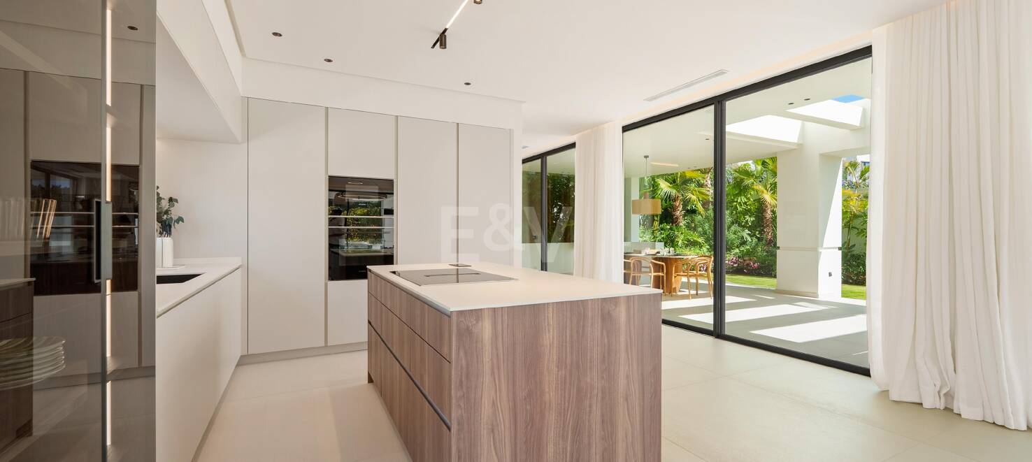 Nueva Villa junto a la playa con spa privado y tranquilidad costera