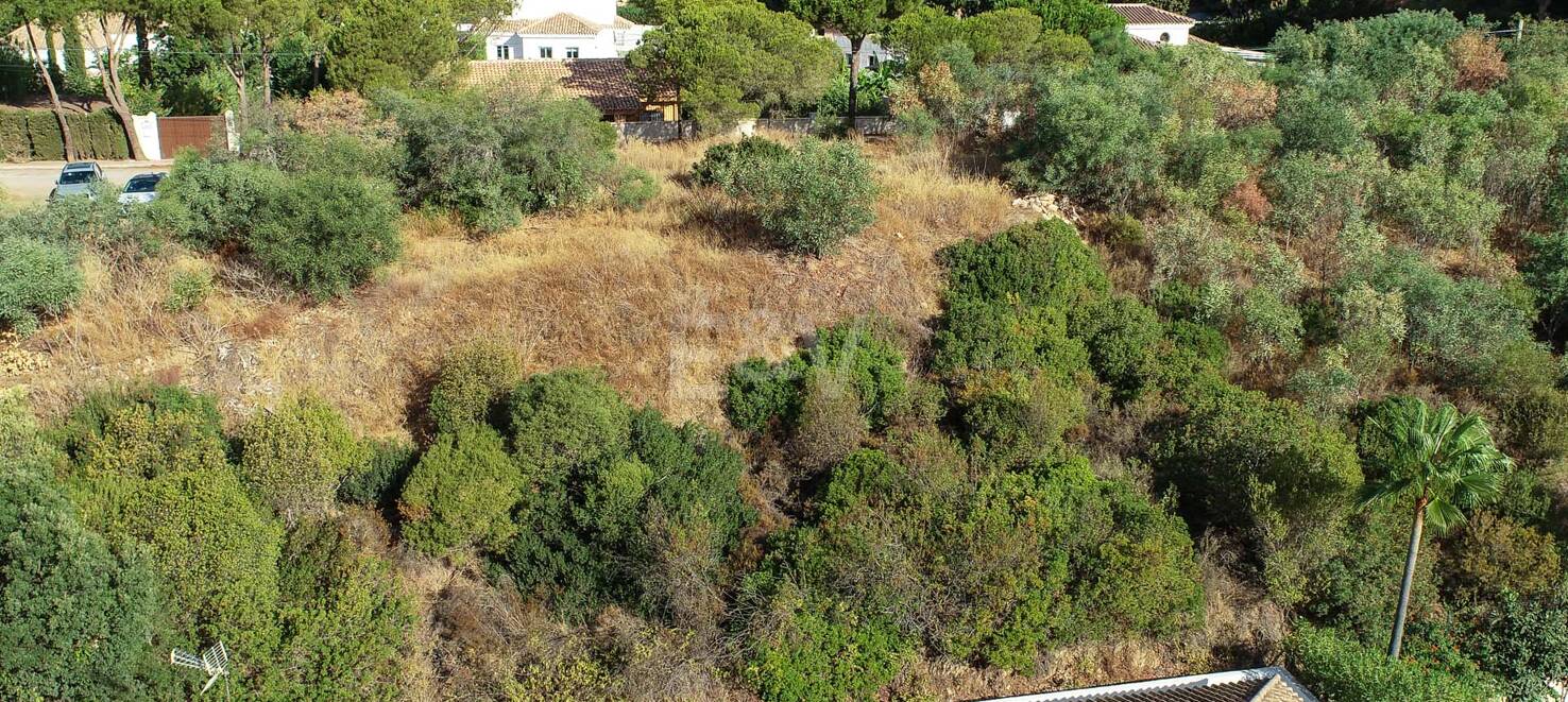 Grundstück mit Aussicht in Elviria