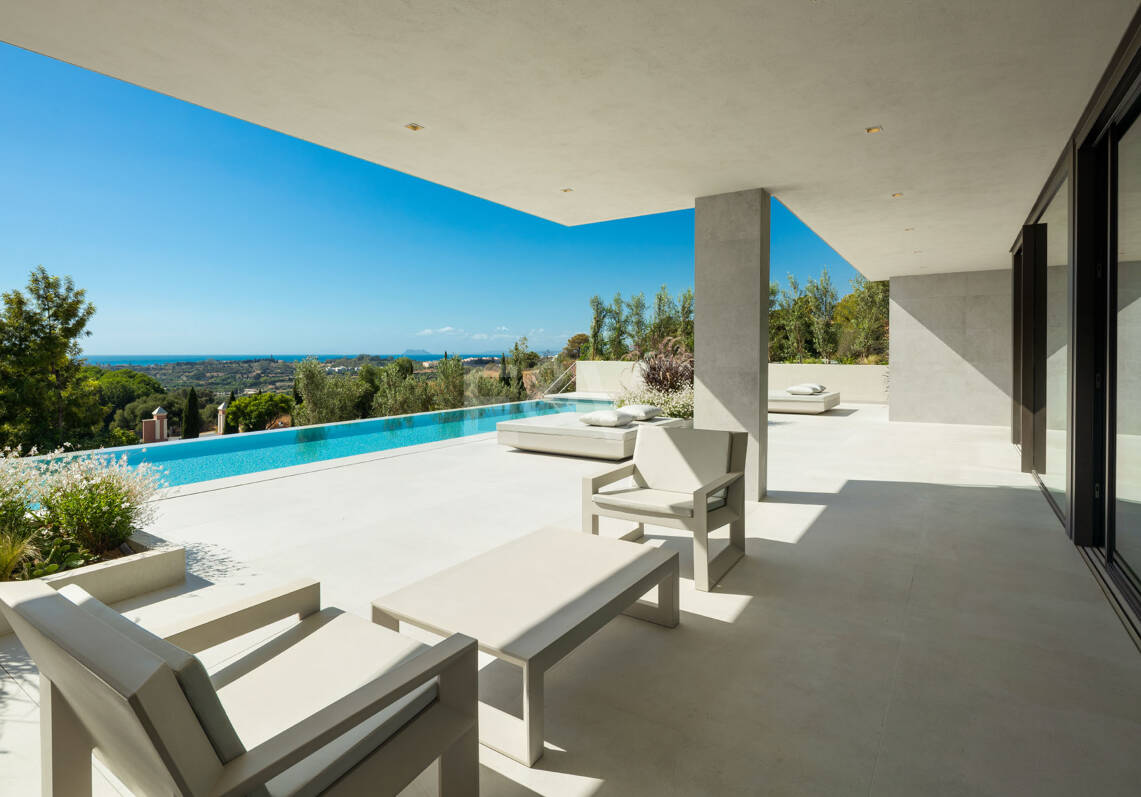 Villa moderna de lujo con vistas panorámicas al mar