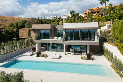 Luksusowe, otwarte przestrzenie z panoramicznymi widokami