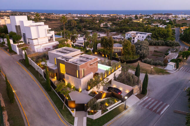 Luksusowe, otwarte przestrzenie z panoramicznymi widokami