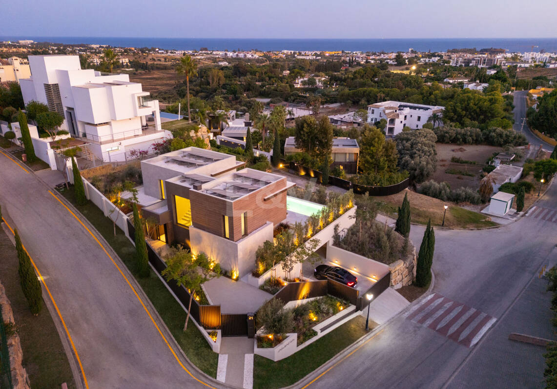 Villa moderna de lujo con vistas panorámicas al mar