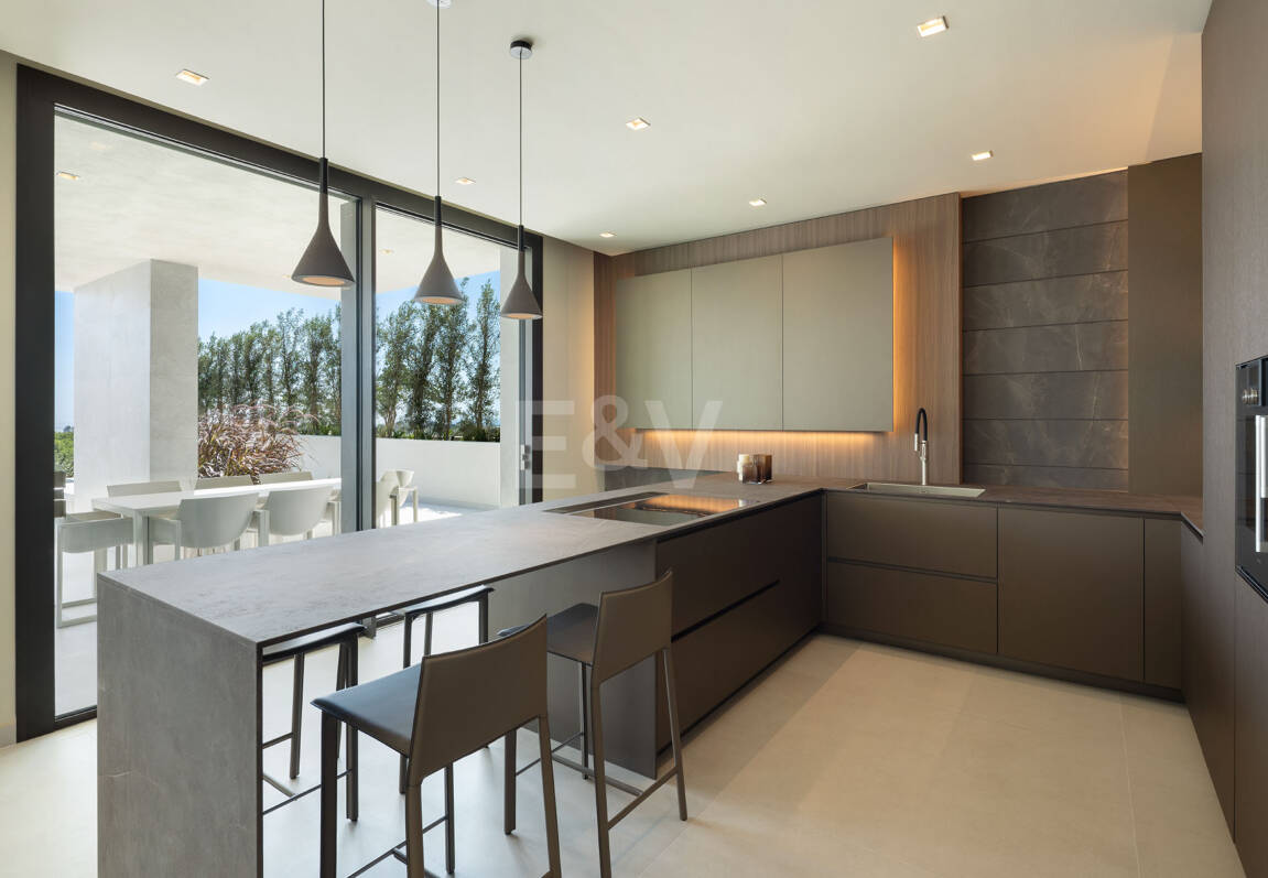 Luksusowe, otwarte przestrzenie z panoramicznymi widokami