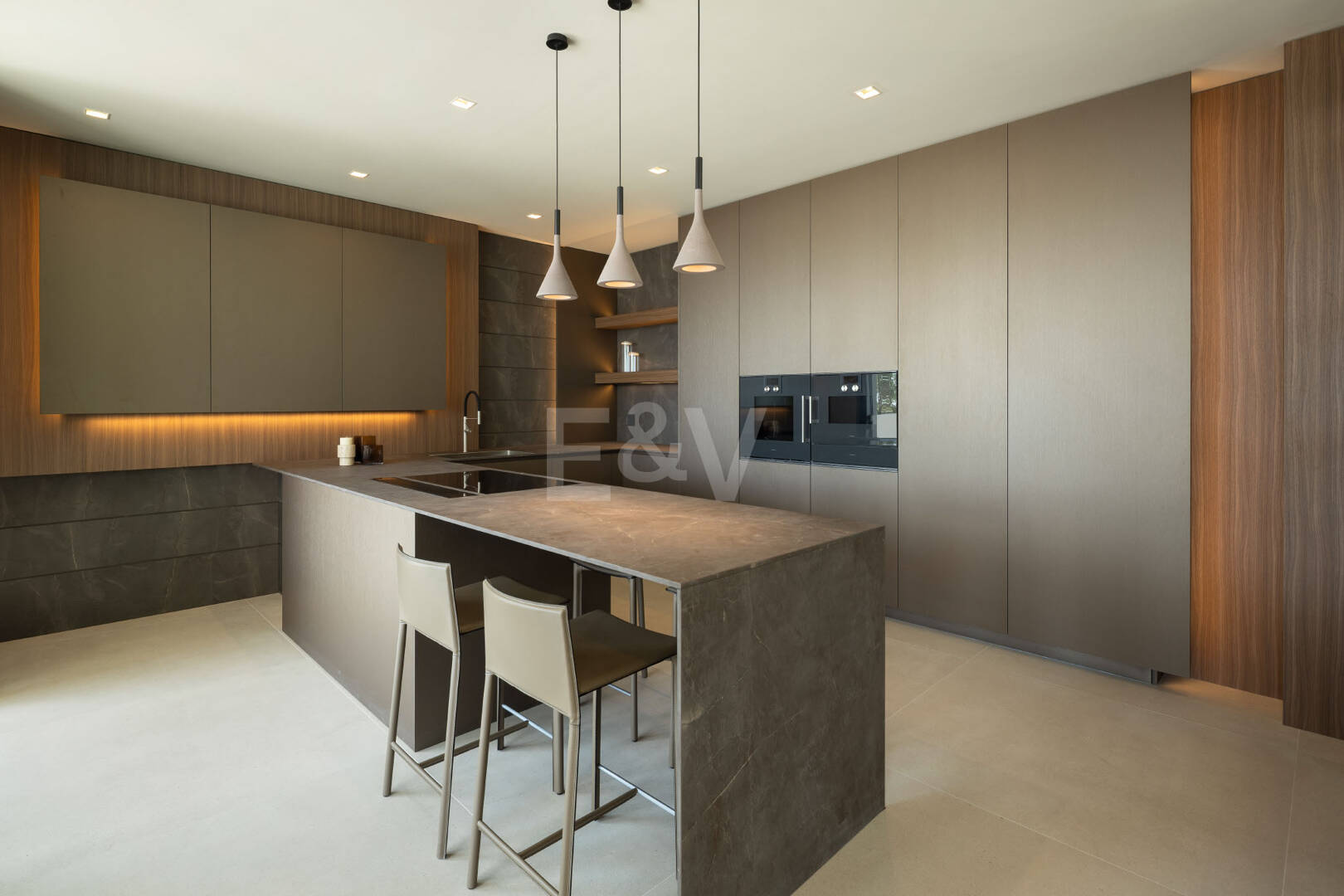 Luksusowe, otwarte przestrzenie z panoramicznymi widokami