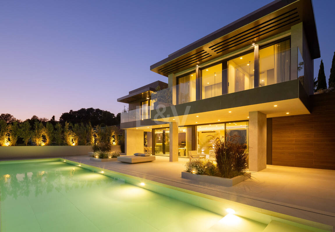 Luksusowe, otwarte przestrzenie z panoramicznymi widokami