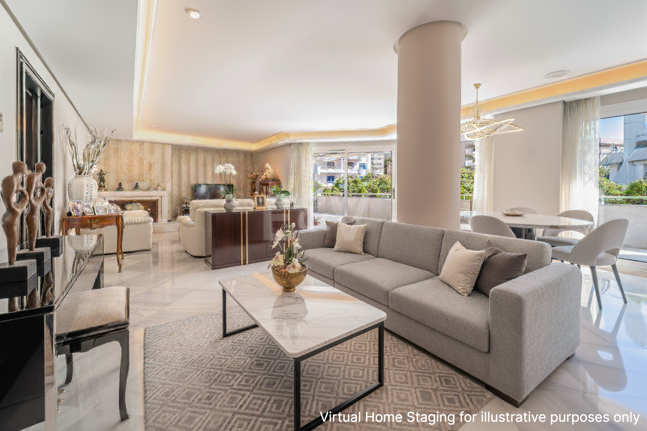 300-m²-Apartment in Strandnähe mit großer Terrasse nahe dem Zentrum von Marbella