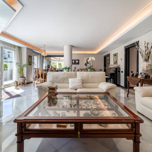 Spacious 4-Bedroom Apartment Steps From the Beach