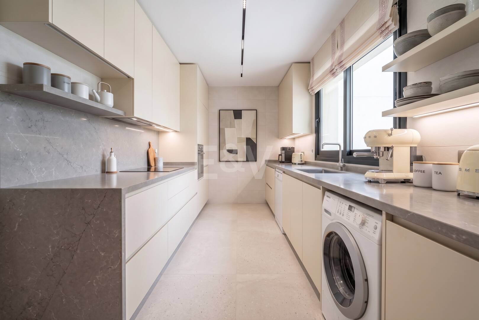Apartament nad morzem 300 m2 z tarasem Expansive blisko centrum Marbella