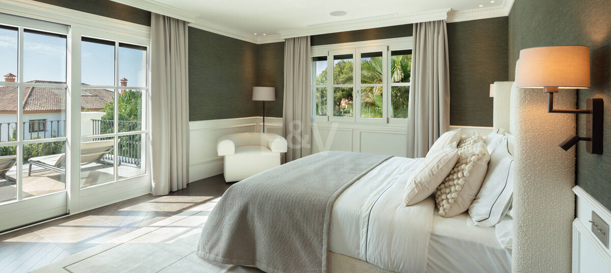 Villa de estilo clásico con vistas al mar