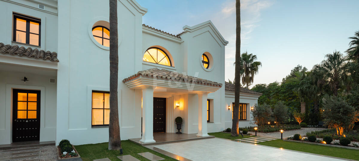 Villa de estilo clásico con vistas al mar