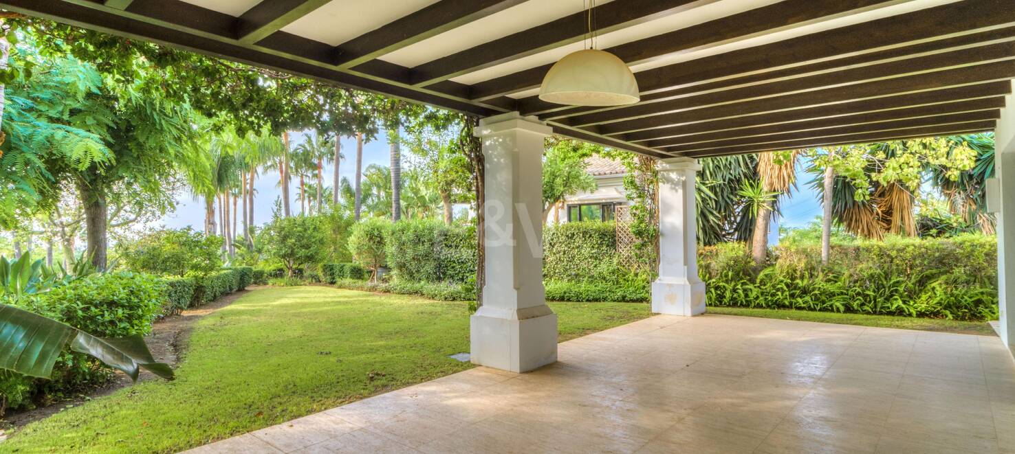 Raffiniertes Mediterranes Wohnen in Las Lomas de Magna Marbella