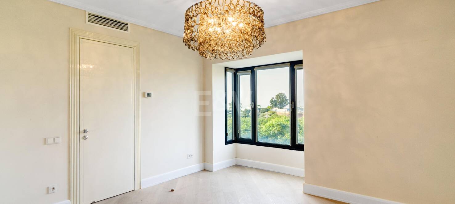 Raffiniertes Mediterranes Wohnen in Las Lomas de Magna Marbella