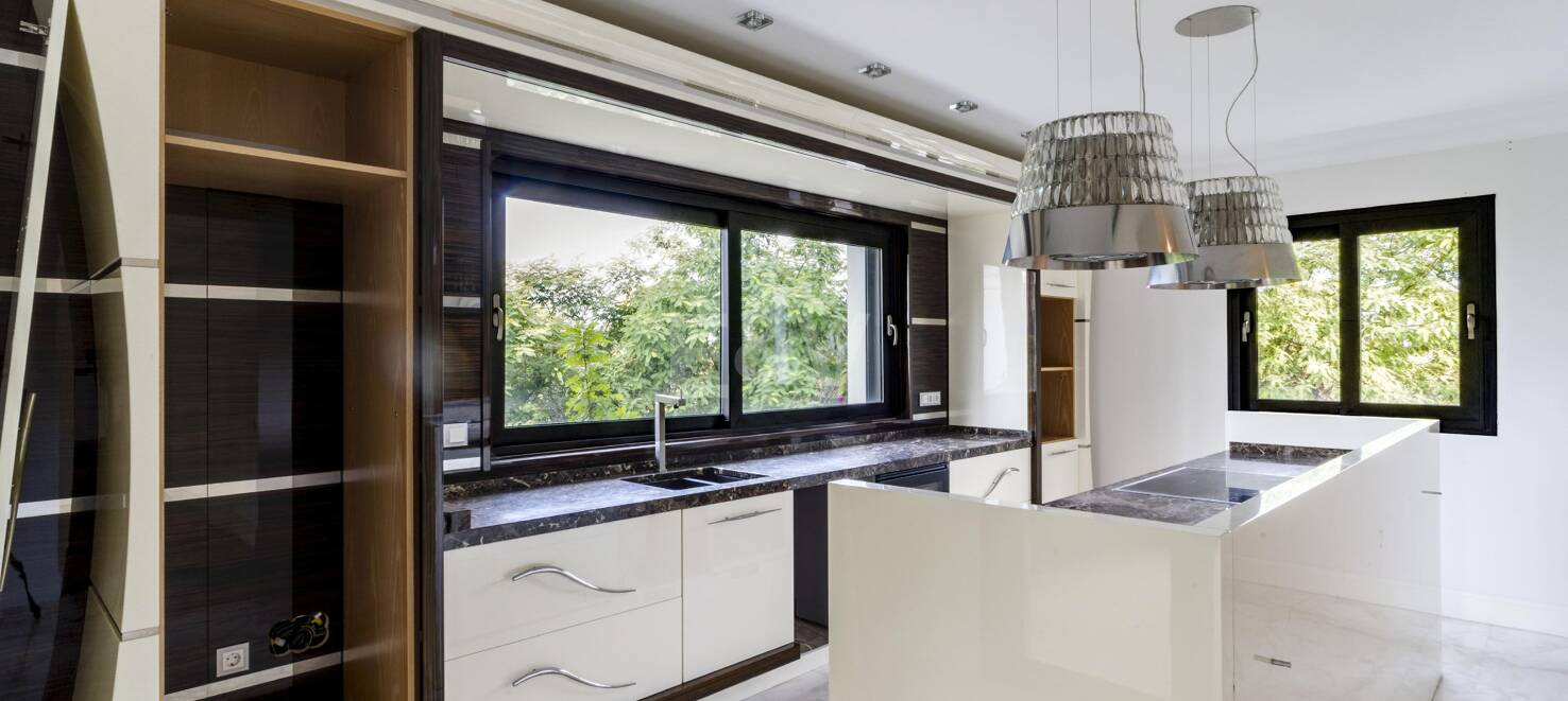 Raffiniertes Mediterranes Wohnen in Las Lomas de Magna Marbella