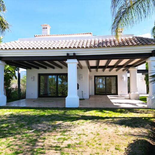Andalusische Luxusvilla zum Verkauf in Las Lomas del Marbella Club