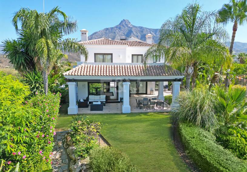 Luxury Andalusian-Style Villa in Las Lomas del Marbella Club