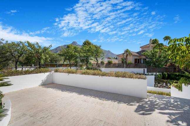 Luxury Andalusian-Style Villa in Las Lomas del Marbella Club