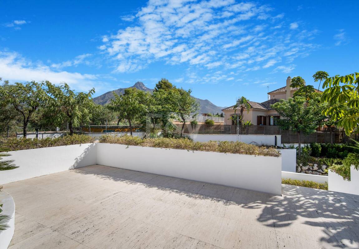 Luxury Andalusian-Style Villa in Las Lomas del Marbella Club