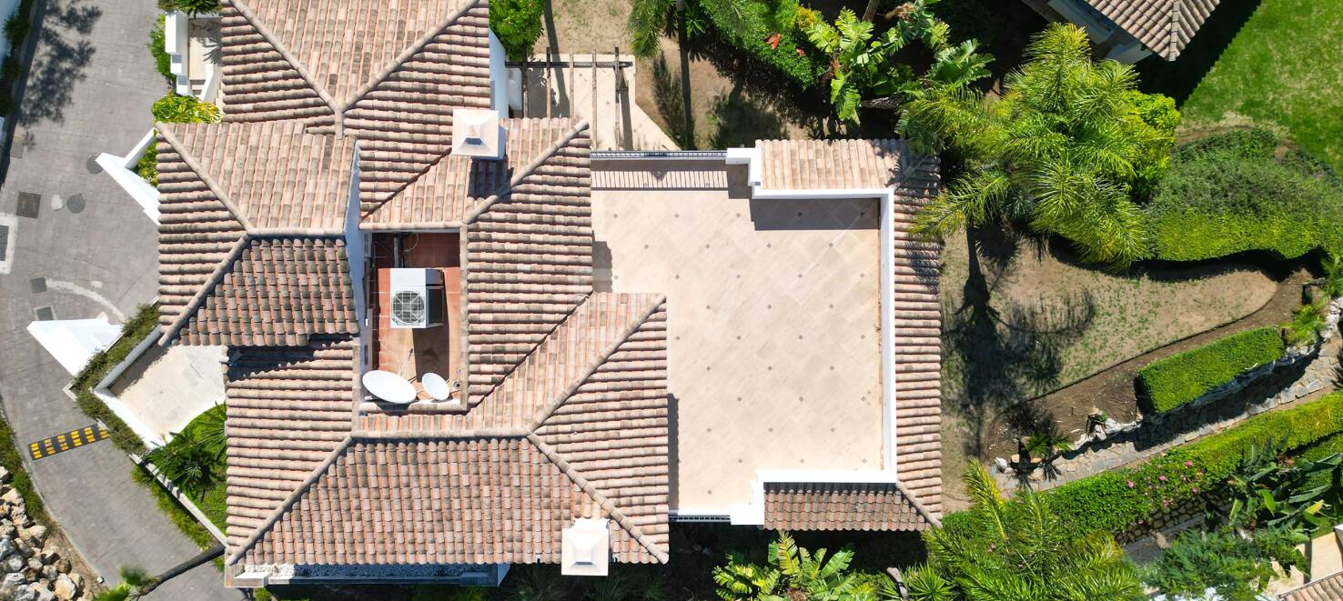 Andalusische Luxusvilla zum Verkauf in Las Lomas del Marbella Club