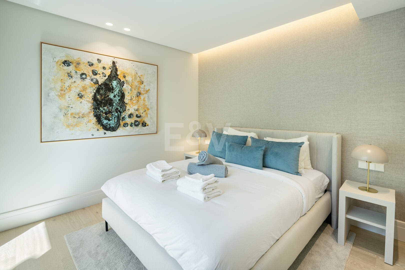 Villa de luxe à Monte Halcones avec vue sur la mer et la montagne