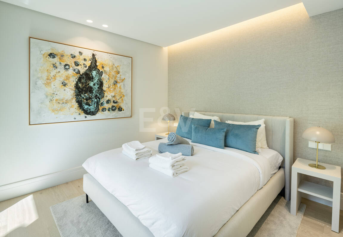 Villa de luxe à Monte Halcones avec vue sur la mer et la montagne